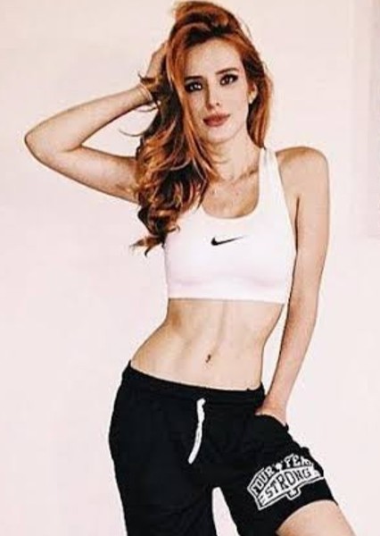Bella Thorne photo