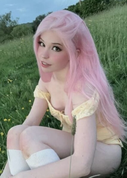 Belle Delphine photo