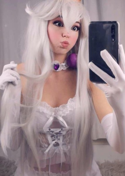 Belle Delphine