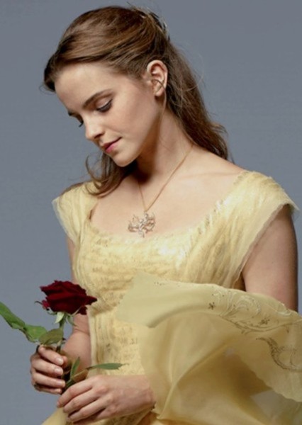 Belle (Emma Watson) photo