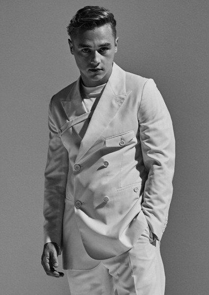 Ben Hardy photo