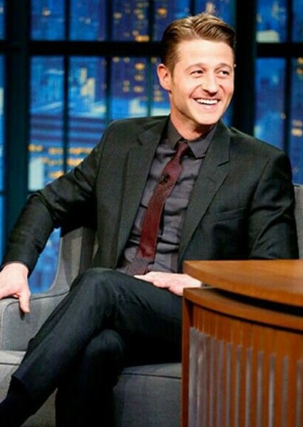 Ben McKenzie photo