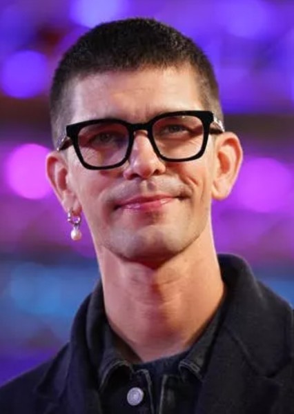 Ben Whishaw photo