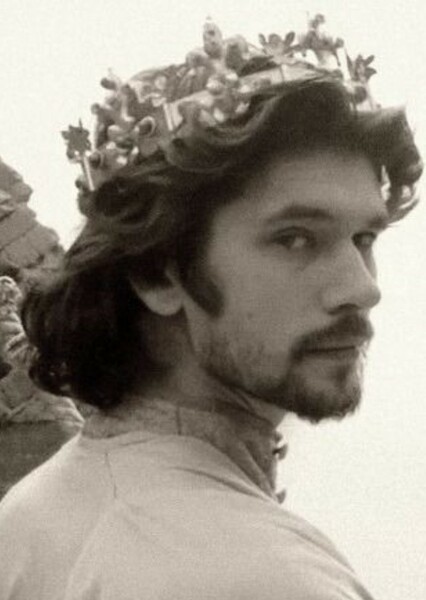 Ben Wishaw photo