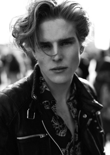 Benjamin Aston photo