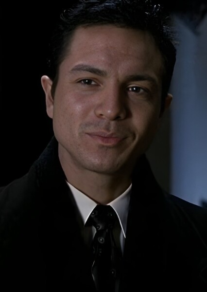 Benjamin Bratt photo