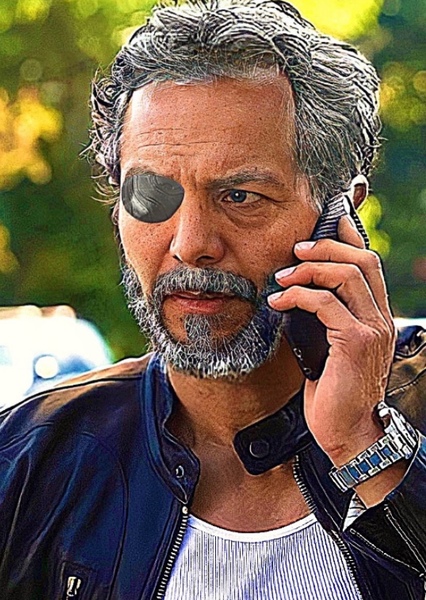 Benjamin Bratt photo