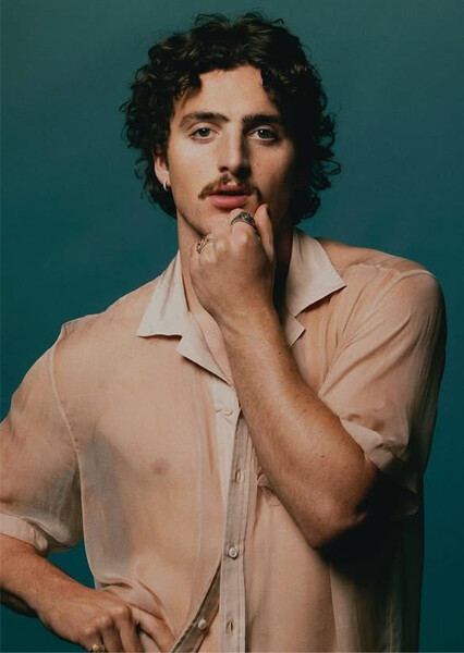 Benson Boone photo