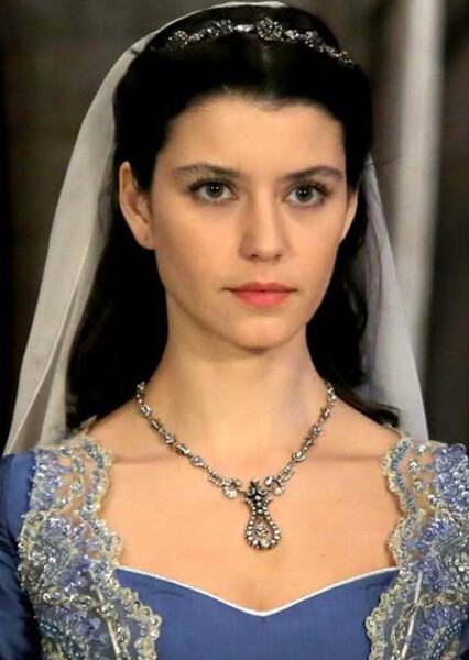 Beren Saat photo