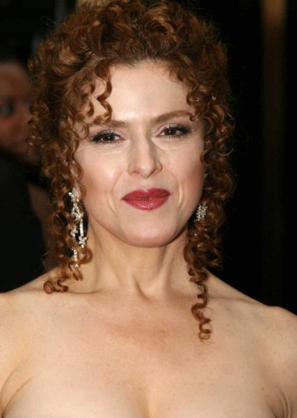 Bernadette Peters photo