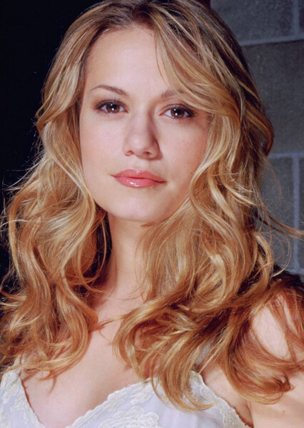 Bethany Joy Lenz photo