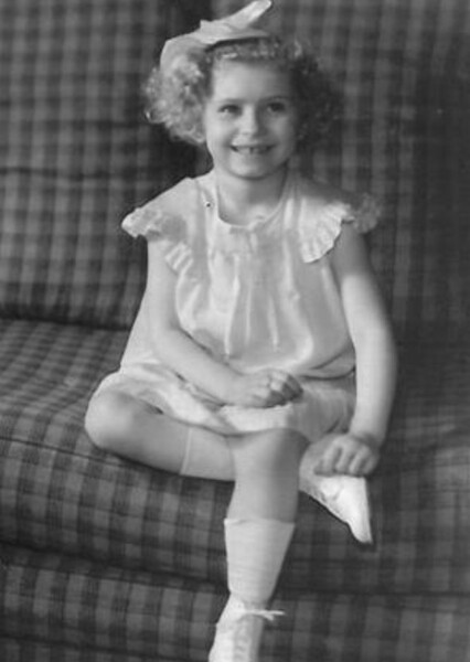 Betsy Palmer photo