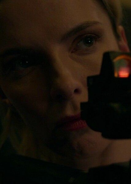 Betty Gilpin photo