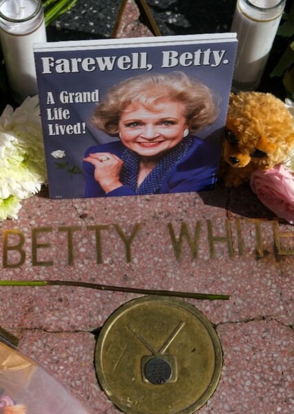 Betty White photo
