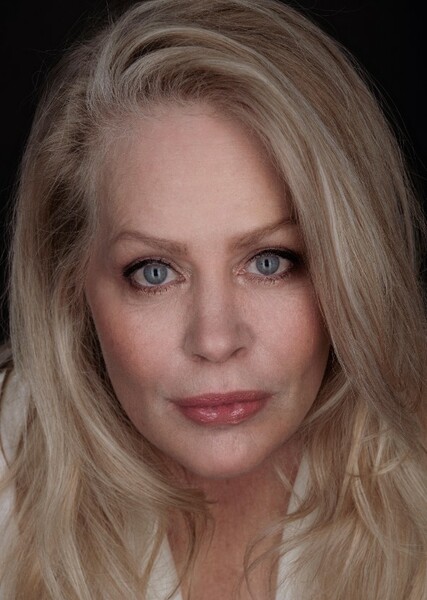 Beverly D'Angelo