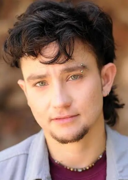 Bex Taylor-Klaus photo