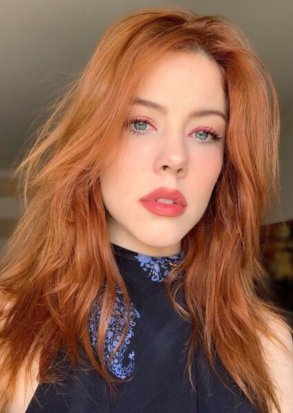 Bia Arantes photo