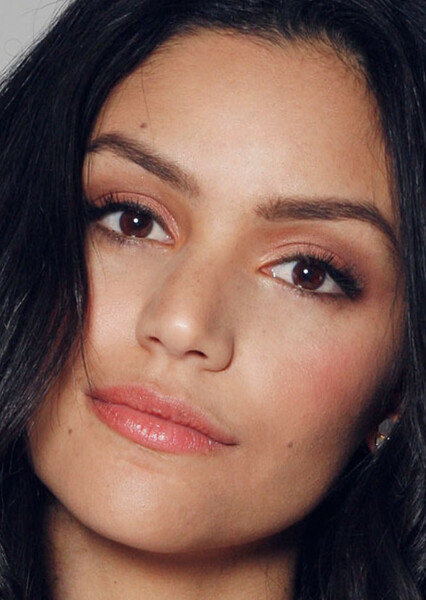 Bianca Santos photo