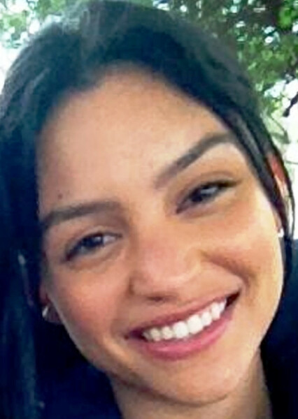 Bianca Santos photo