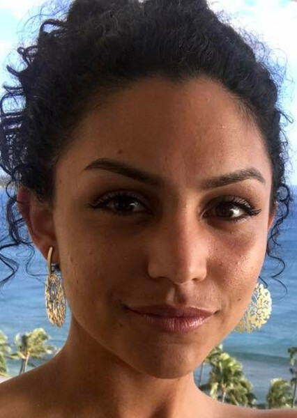 Bianca Santos photo