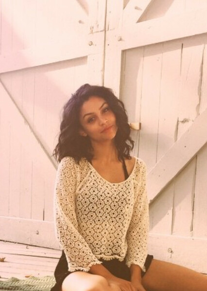 Bianca Santos photo