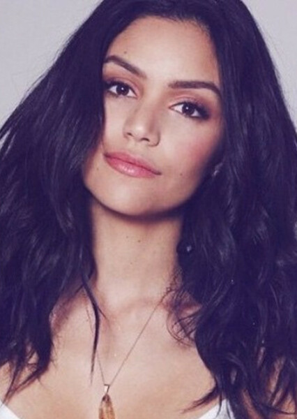Bianca Santos photo