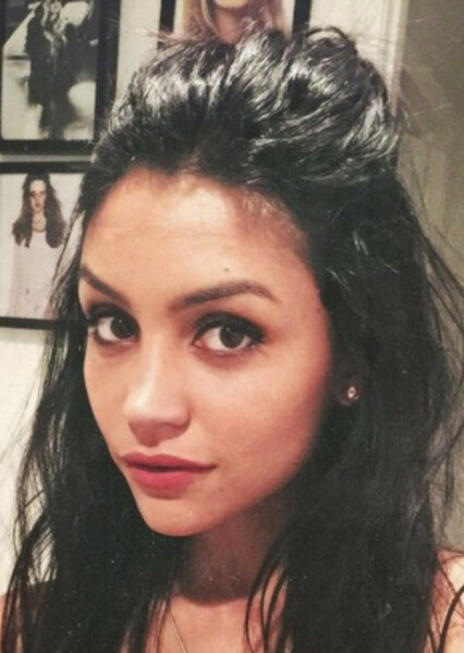 Bianca Santos photo