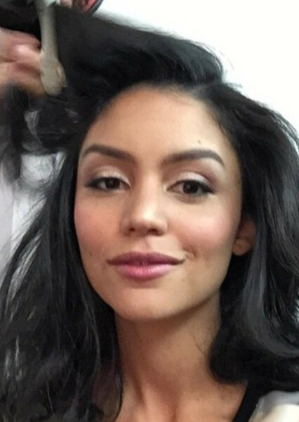 Bianca Santos photo