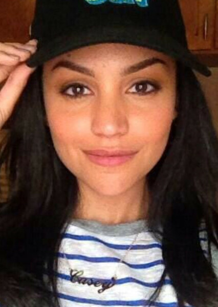 Bianca Santos photo