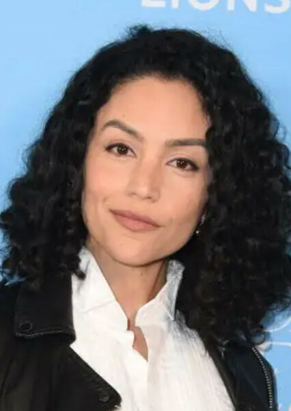 Bianca Santos photo