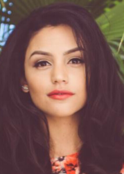 Bianca Santos photo