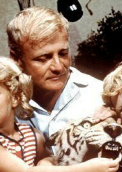 Bill Davis (Family Affair) photo