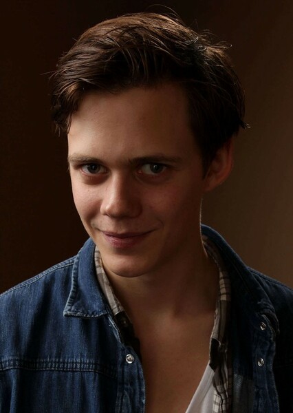 Bill Skarsgård photo