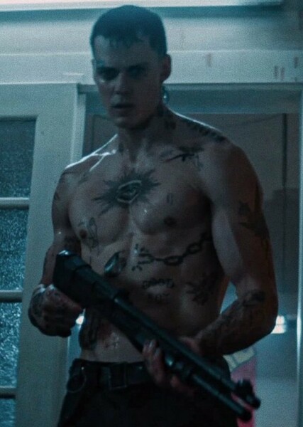 Bill Skarsgård photo