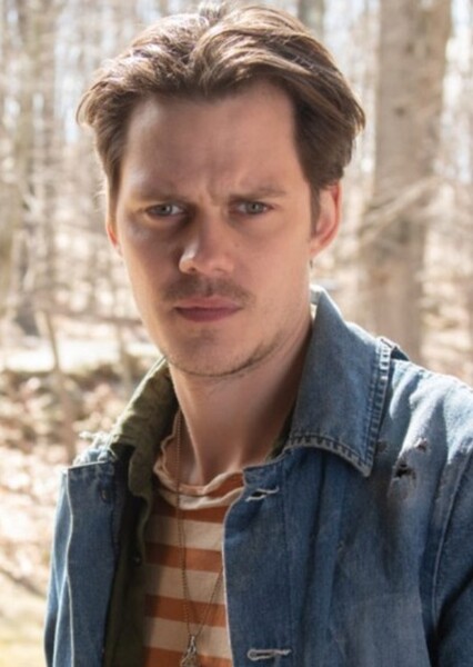 Bill Skarsgård photo