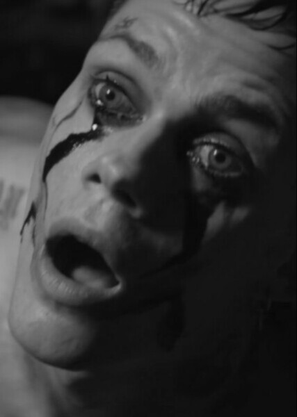 Bill Skarsgård photo