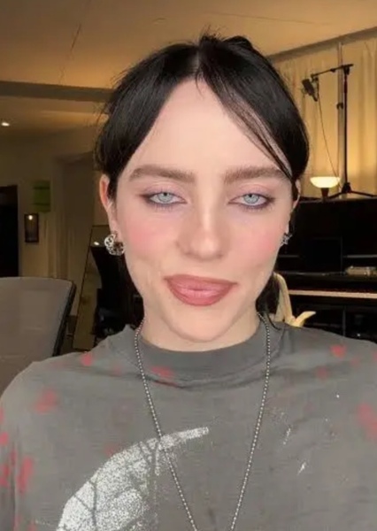 Billie Eilish photo