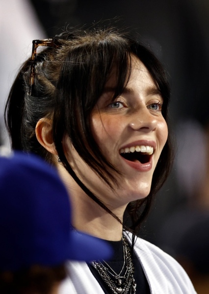 Billie Eilish photo