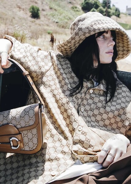 Billie Eilish photo