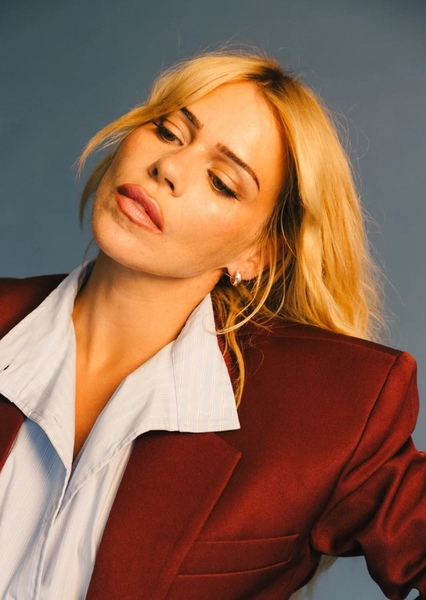 Billie Piper photo