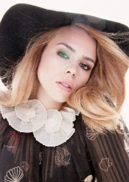 Billie Piper photo