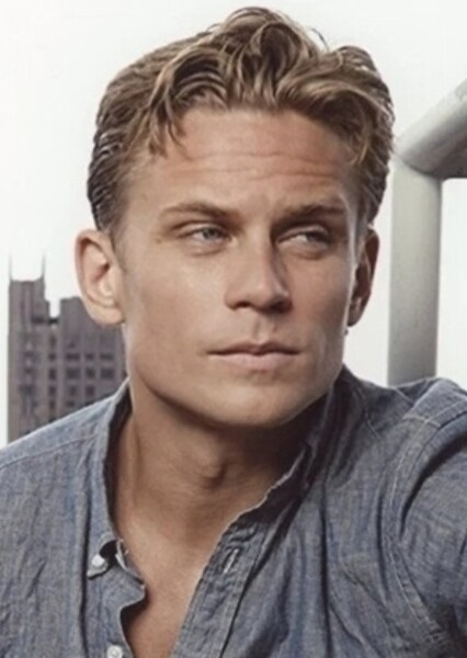 Billy Magnussen photo