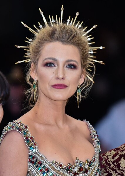 Blake Lively photo