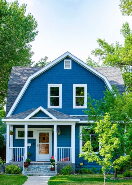 BLUE HOUSE