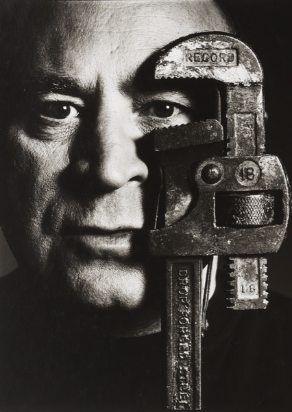 Bob Hoskins photo