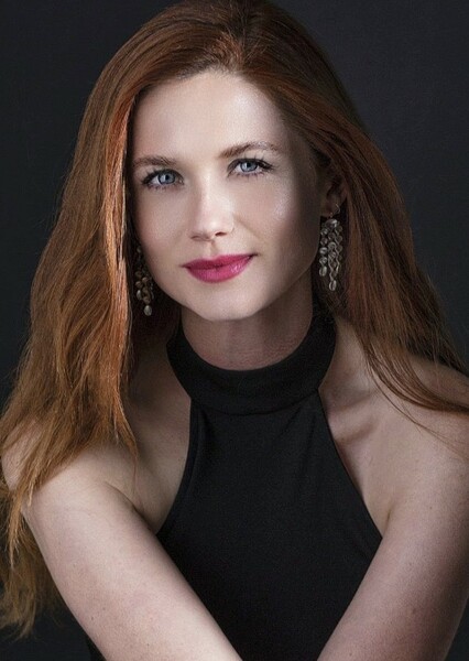 Bonnie Wright photo