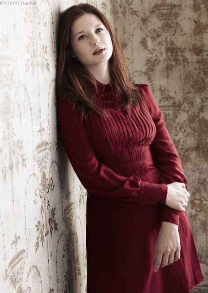 Bonnie Wright photo