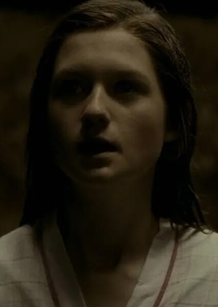 Bonnie Wright photo