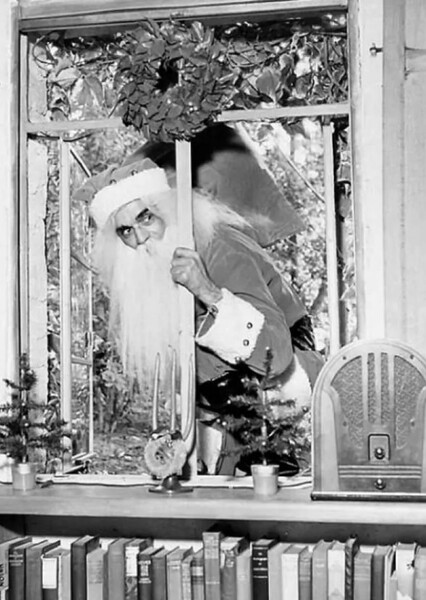 Boris Karloff photo