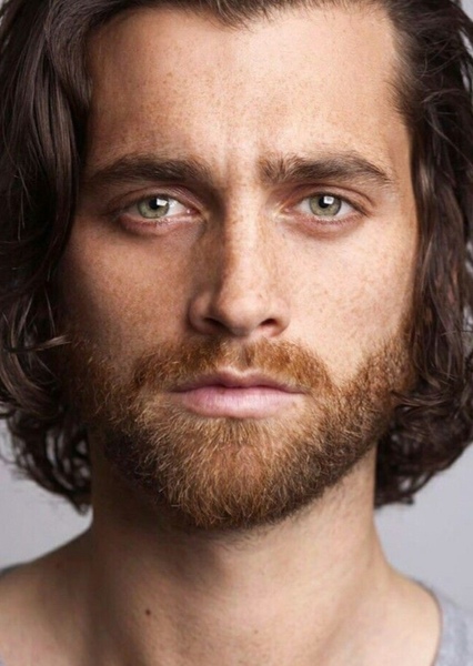Bradley Jaden photo